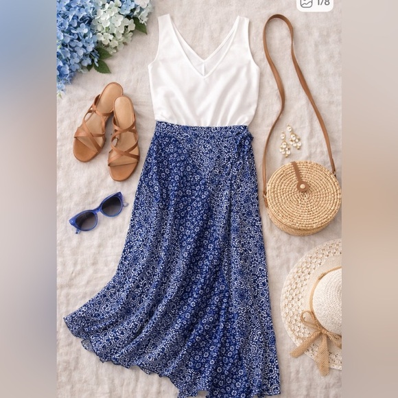Roz & Ali Dresses & Skirts - Roz & Ali 💙 Blue Patterned Women's Skirt Size Petite Large